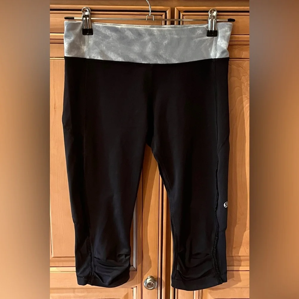 Lululemon Runnin’ With My Homies Crop Legging